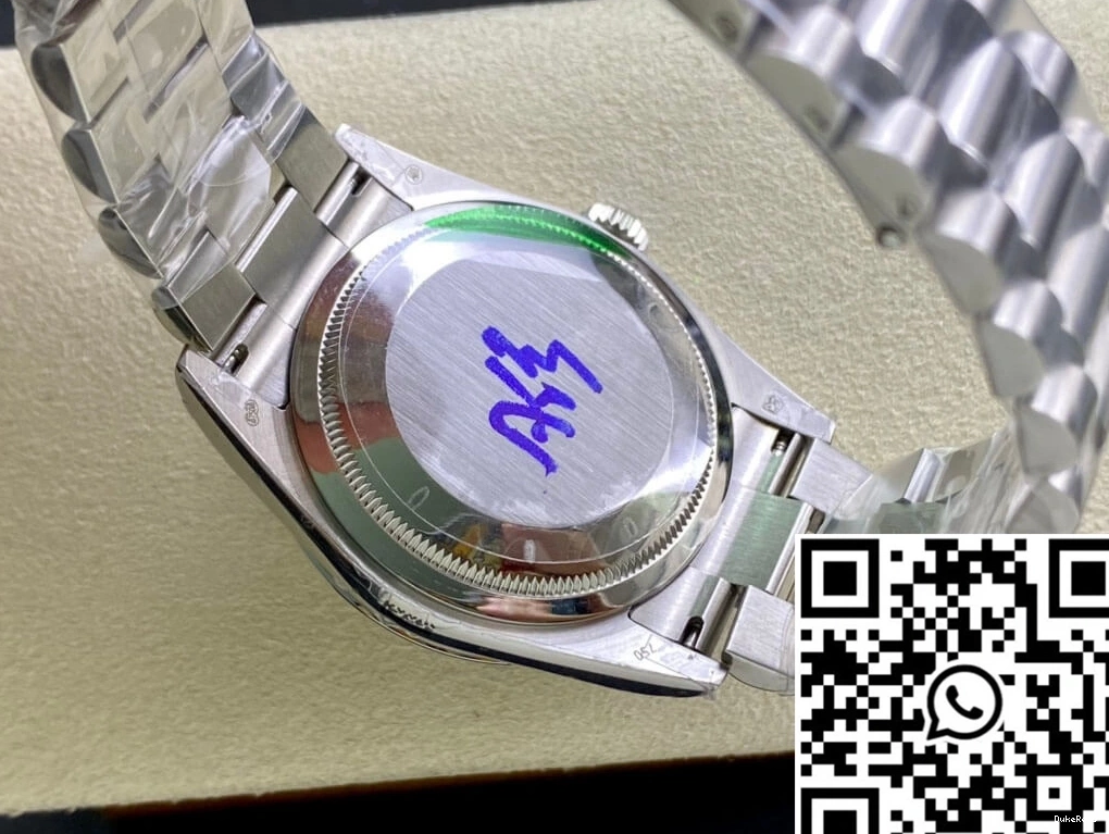 18k Gold 118239 EW Day Date White Rolex Factory 1122